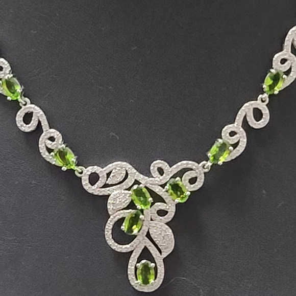 Vintage Peridot,White Topaz Swirl Necklace - Picture 5 of 7